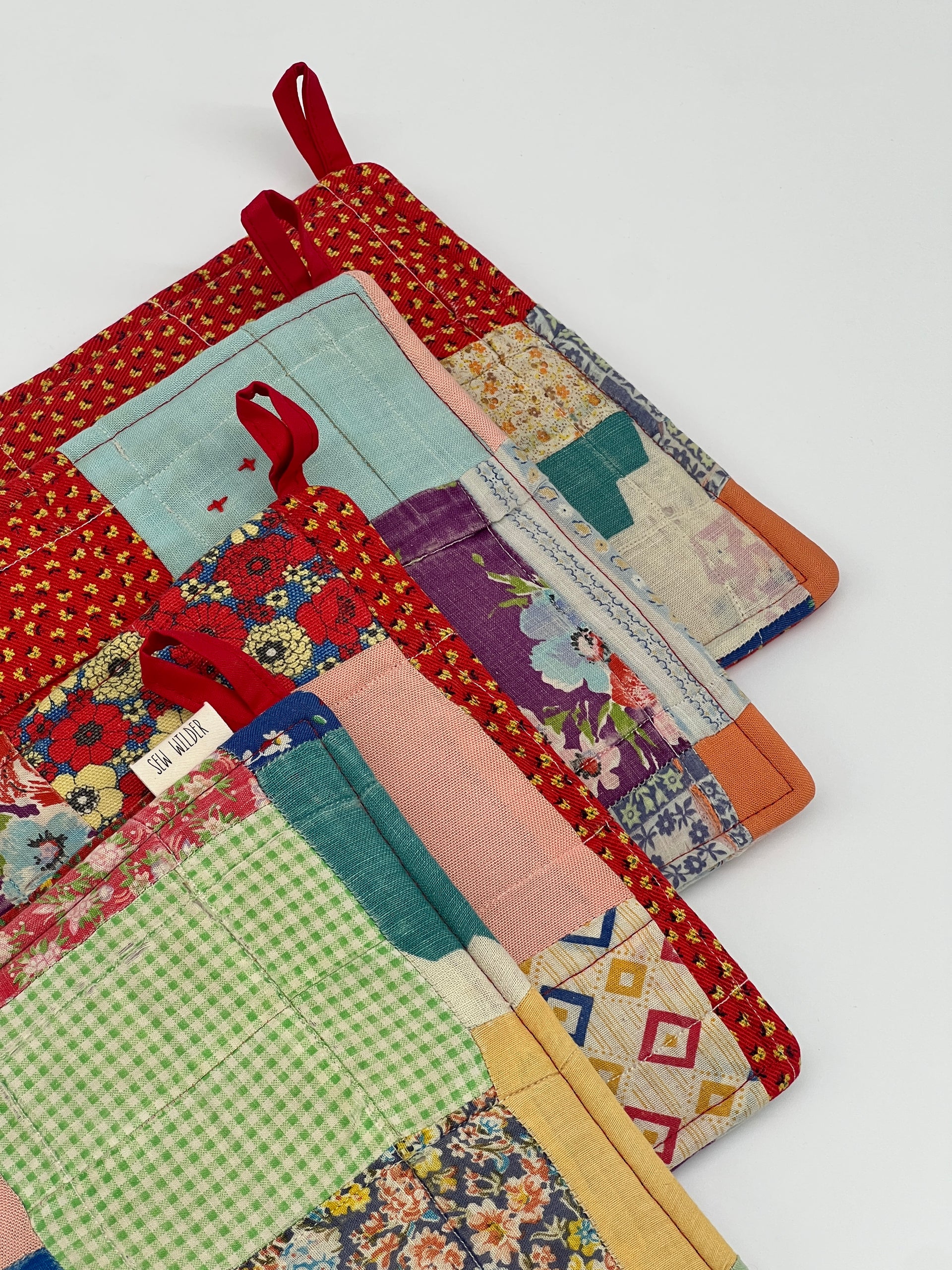 sew wilder quilted pot holders