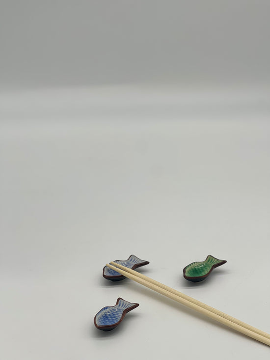 three little fish chopstick holders