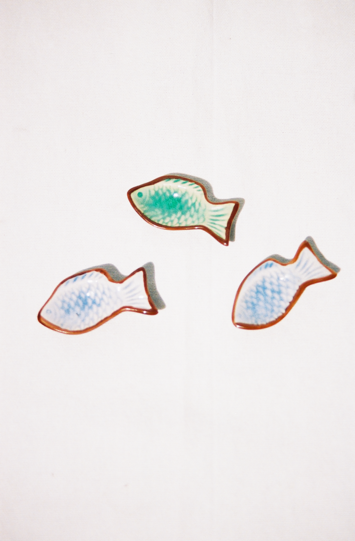 three little fish chopstick holders